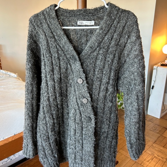 Zara Charcoal Cable Knit Cardigan - Picture 1 of 2